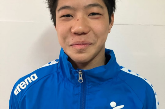 京都冬季公認記録会で春季JO参加標準を突破したジュニアスイミング選手